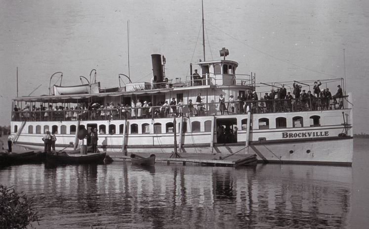 Steamer Brockville at Massassauga Point.