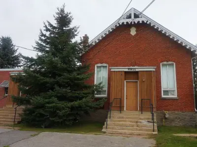 Exterior of Thurlow Township Hall building.